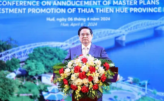 Thủ tướng nhấn mạnh 13 chữ quan trọng trong phát triển toàn diện Thừa Thiên Huế