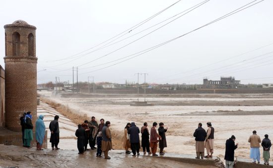 Lũ lụt ở Afghanistan khiến hơn 300 người thiệt mạng, hàng nghìn người mất nhà cửa