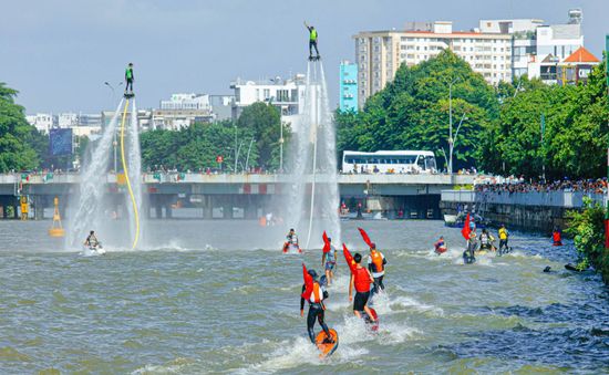 Tăng cường mở tour du lịch gắn với Lễ hội sông nước TP Hồ Chí Minh