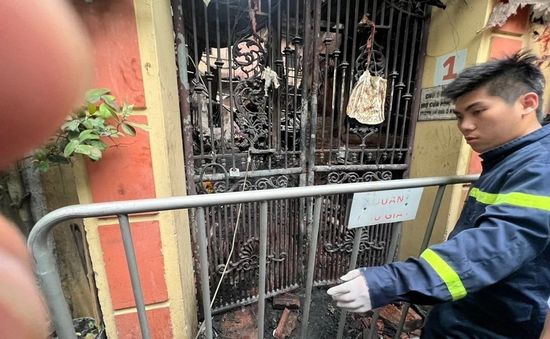 Hình ảnh hiện trường vụ cháy nhà trọ thảm khốc làm 14 người chết ở Hà Nội