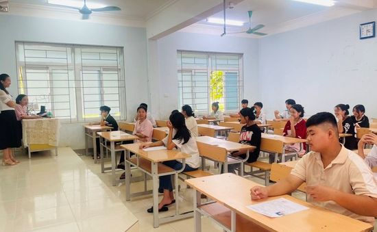 Trên 5.000 học sinh Lai Châu làm thủ tục đăng ký dự thi tuyển sinh lớp 10