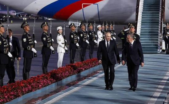 Tổng thống Nga Putin thăm Uzbekistan