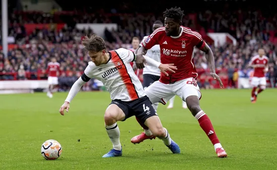 Cuộc chiến trụ hạng Premier League: Ba đội bóng tranh đấu cho một suất cuối cùng