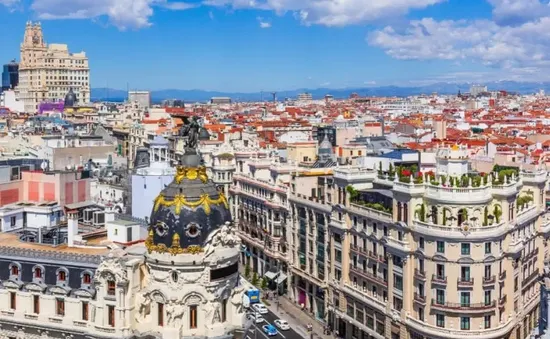 Điểm tên 5 thành phố rẻ nhất để du lịch tại châu Âu vào năm nay