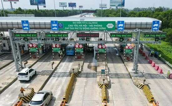 Đồng loạt thu phí không dừng tại 5 sân bay từ ngày 5/5
