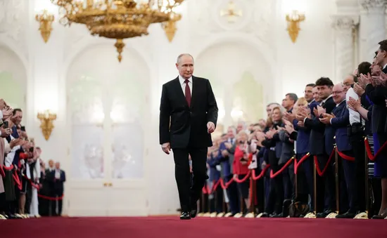 Tổng thống Putin cùng nước Nga bước vào “thiên niên kỷ thứ ba”