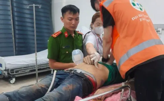 2 người thương vong do đổ tường nhà khi phá dỡ