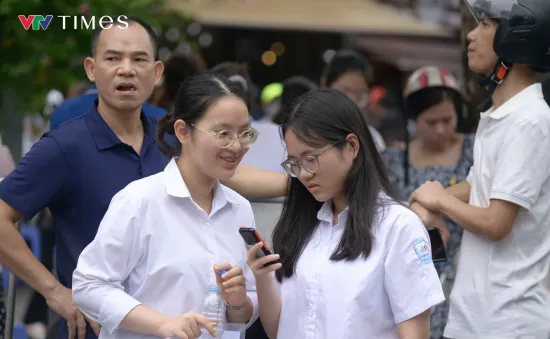 Đề thi văn vào lớp 10 của Hà Nội: “Dám bị ghét” và cái nhìn sâu sắc về quan điểm sống