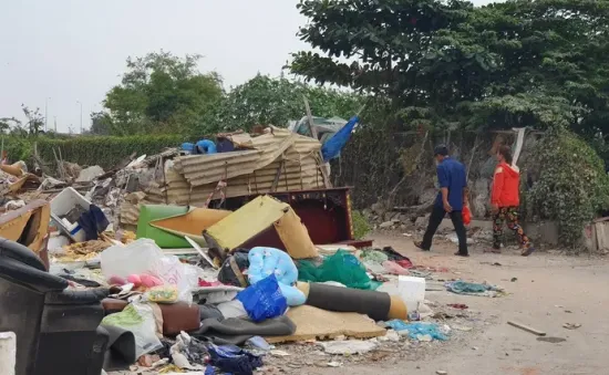 Hà Nội bố trí nhiều điểm thu gom rác thải cồng kềnh