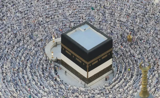 Người hành hương đổ về thánh địa Mecca