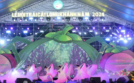 Lễ hội trái cây Long Khánh thu hút đông đảo người dân và du khách