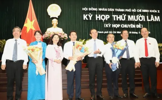 Phê chuẩn kết quả bầu, miễn nhiệm Phó Chủ tịch UBND TP Hồ Chí Minh