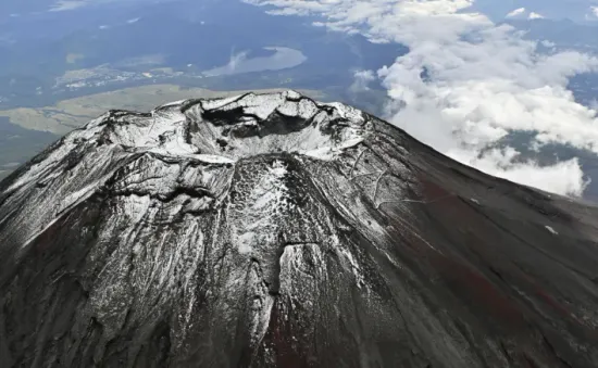 3 người tử vong gần miệng núi lửa Phú Sĩ