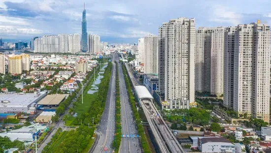 Kinh tế TP Hồ Chí Minh 6 tháng tăng cao nhất từ năm 2020