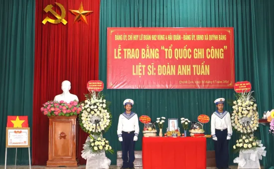 Trao Bằng “Tổ quốc ghi công” cho 3 liệt sĩ hy sinh tại quần đảo Trường Sa