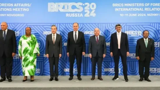 BRICS phát triển đồng tiền chung