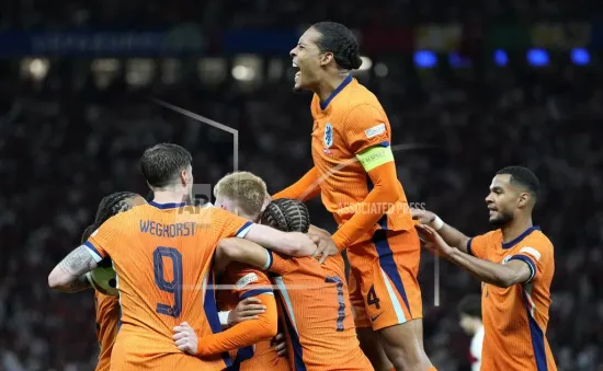 Van Dijk cảnh báo Tam sư trước trận bán kết khó lường