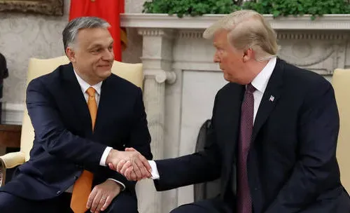 Ông Trump và Thủ tướng Hungary Viktor Orban gặp nhau sau Hội nghị thượng đỉnh NATO