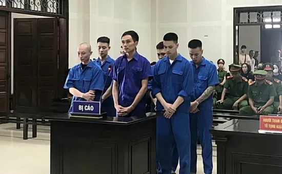 Tuyên án tử hình đối tượng giết người trước cửa quán bar ở Quảng Ninh