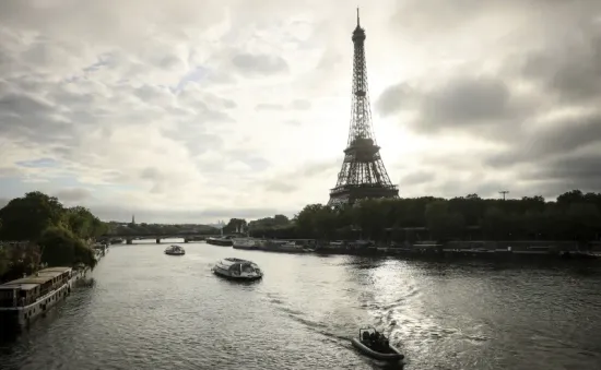 Liệu sông Seine có sạch đủ cho Thế vận hội?
