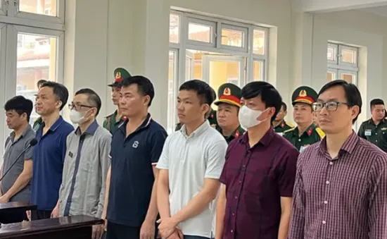 Vụ Việt Á: Tòa giảm án cho Phan Quốc Việt và nhóm cựu sĩ quan Học viện Quân y