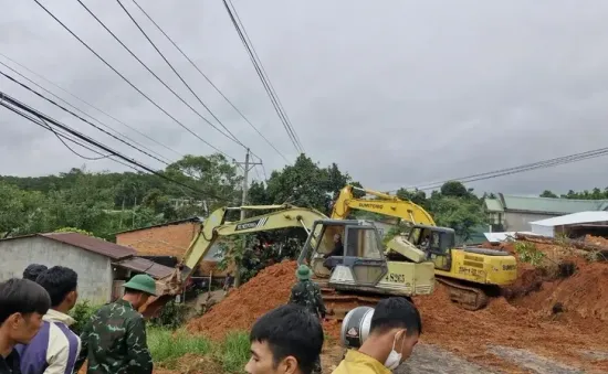 Sạt lở đất ở Lâm Đồng, 2 người thương vong