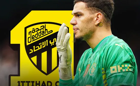 Al-Ittihad gửi lời đề nghị mua thủ thành Ederson