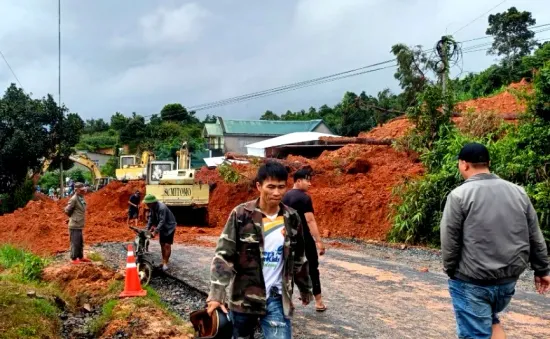 Lâm Đồng sẽ cưỡng chế, di dời dân khỏi khu vực sạt lở