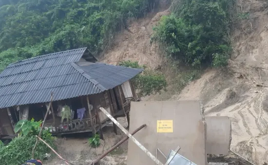 Lũ quét, sạt lở đất nghiêm trọng ở Điện Biên khiến 2 người tử vong, 4 người mất tích