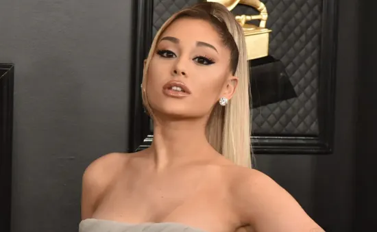 Ariana Grande chuẩn bị lưu diễn trở lại