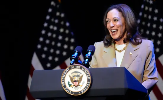 Bà Kamala Harris - người phụ nữ da màu gốc Á đầu tiên tranh cử Tổng thống Mỹ