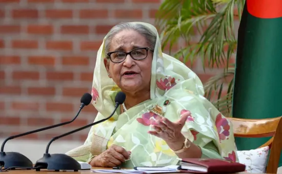 Thủ tướng Bangladesh Sheikh Hasina từ chức và rời khỏi đất nước