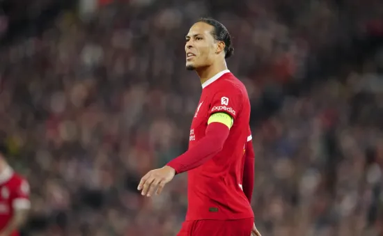 Virgil van Dijk lên tiếng về tương lai của "Lữ đoàn đỏ"