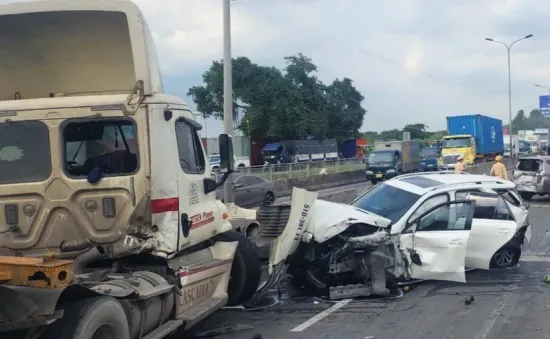 Thành phố Hồ Chí Minh: Phối hợp tuần tra sau vụ tai nạn ở cầu Phú Mỹ