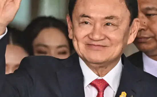 Cựu Thủ tướng Thaksin bất ngờ được ân xá trước thời hạn