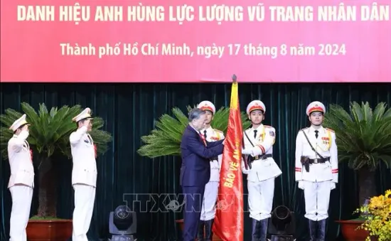 Tổng Bí thư, Chủ tịch nước trao tặng danh hiệu Anh hùng Lực lượng vũ trang cho Công an TP Hồ Chí Minh