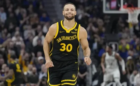 Stephen Curry và những khó khăn khi trở lại Golden State Warriors