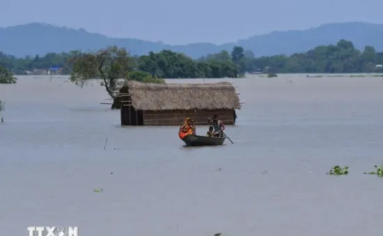 Lũ lụt nghiêm trọng tại Ấn Độ và Bangladesh, 15 người thiệt mạng