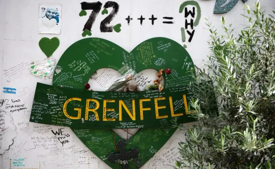 Công bố báo cáo chi tiết nguyên nhân vụ cháy chung cư Grenfell Tower ở London năm 2017