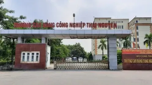 Hàng loạt học sinh Trường Cao đẳng Công nghiệp Thái Nguyên nhập viện, 1 trường hợp tử vong