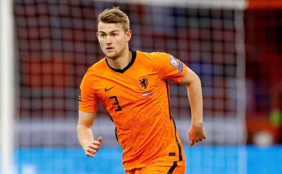 Màn trình diễn thảm họa của Matthijs de Ligt cùng tuyển Hà Lan