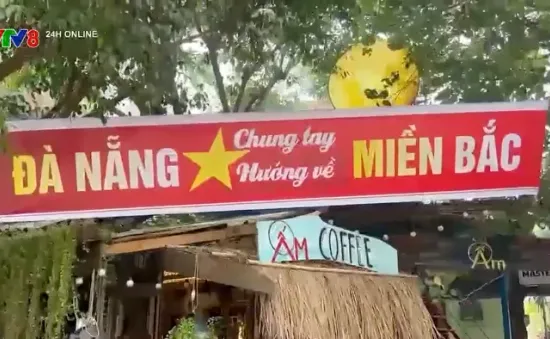 Người dân Đà Nẵng "gói yêu thương" gửi ra miền Bắc