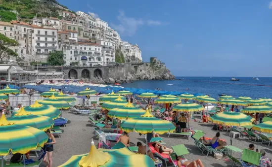 Thiên đường du lịch Amalfi sẽ giám sát du khách