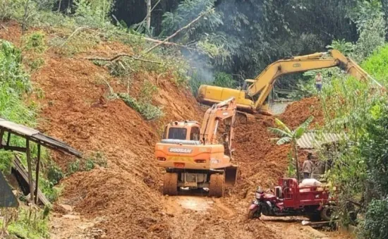 Cao Bằng khôi phục hệ thống giao thông, vận tải sau mưa lũ