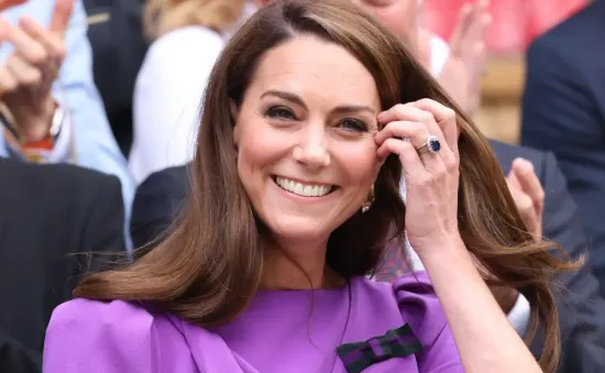 Công nương Kate Middleton trở lại làm việc sau hóa trị