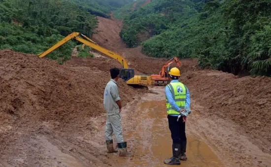 Lào Cai dồn sức khắc phục thiệt hại giao thông sau mưa bão