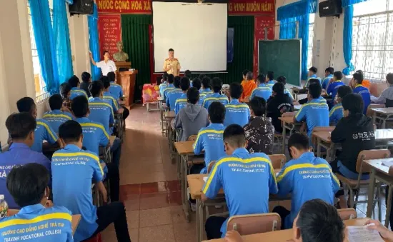 Trà Vinh: Triển khai tháng cao điểm an toàn giao thông cho học sinh đến trường