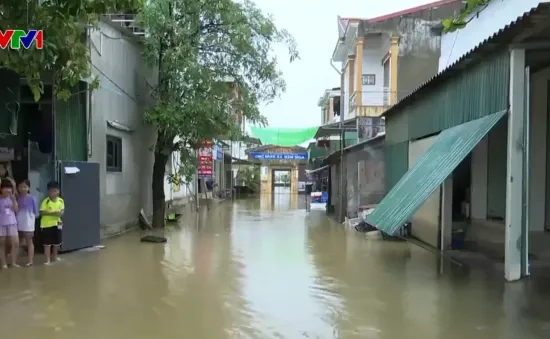 Hàng trăm ngôi nhà tại Hà Tĩnh bị ảnh hưởng bởi mưa lũ