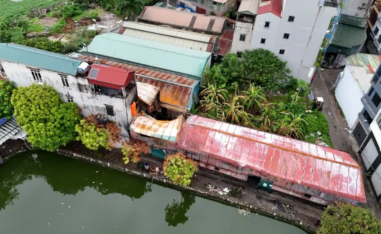 Nguy cơ cháy nổ từ những nhà xưởng giấy in nằm trong khu dân cư Đại Mỗ