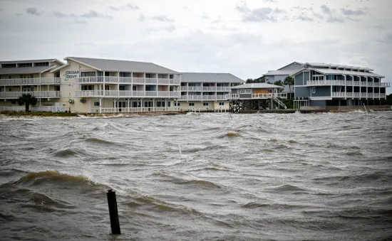 Bão Helene đe dọa bang Florida với sóng lớn “nguy hiểm đến tính mạng”